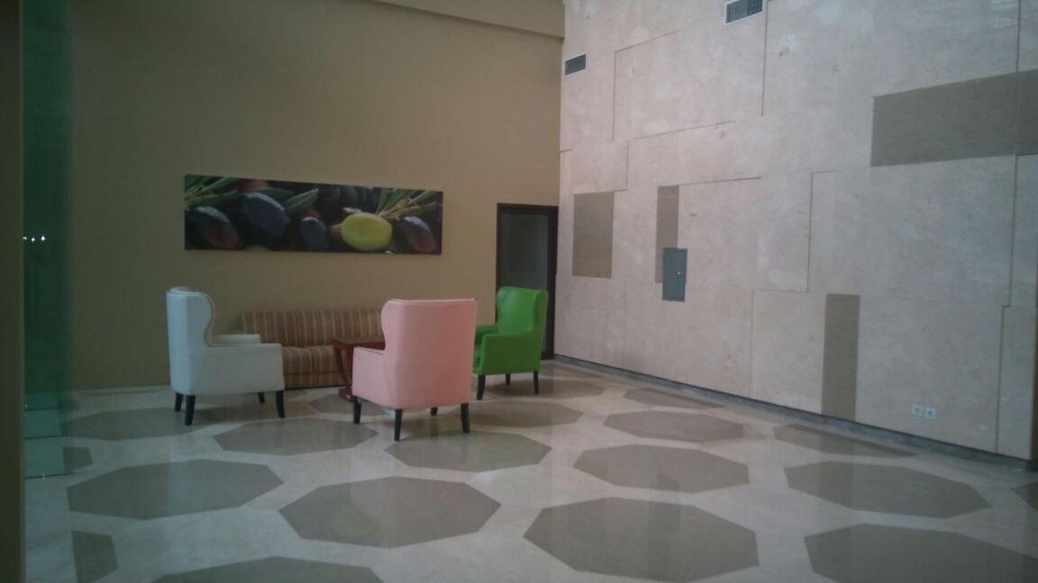 2 Bedrooms - Royal Olive Apartment - Pejaten South Of Jakarta Exterior foto