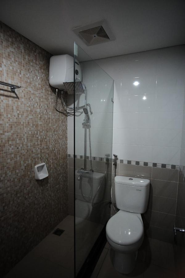 2 Bedrooms - Royal Olive Apartment - Pejaten South Of Jakarta Exterior foto